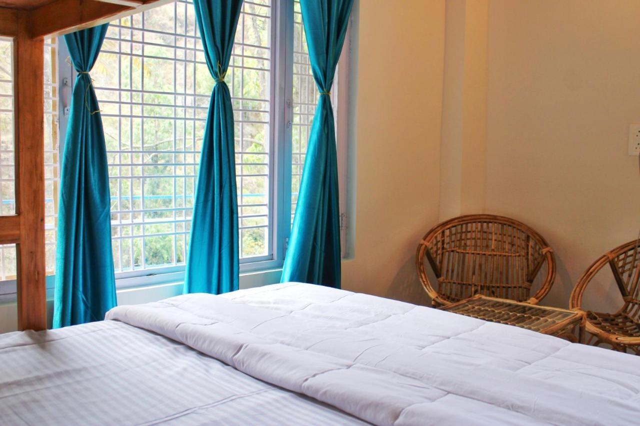 The Stream Side Hostel Массури Экстерьер фото
