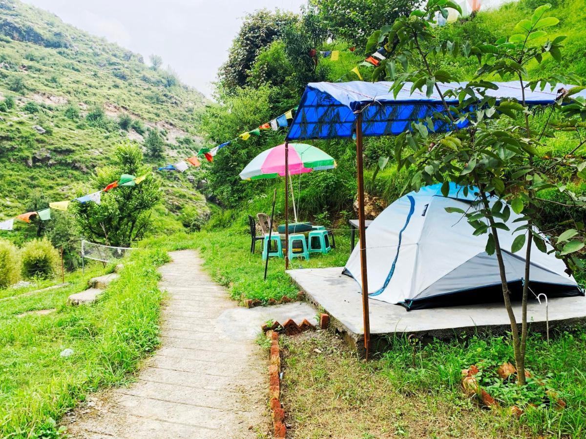 The Stream Side Hostel Массури Экстерьер фото